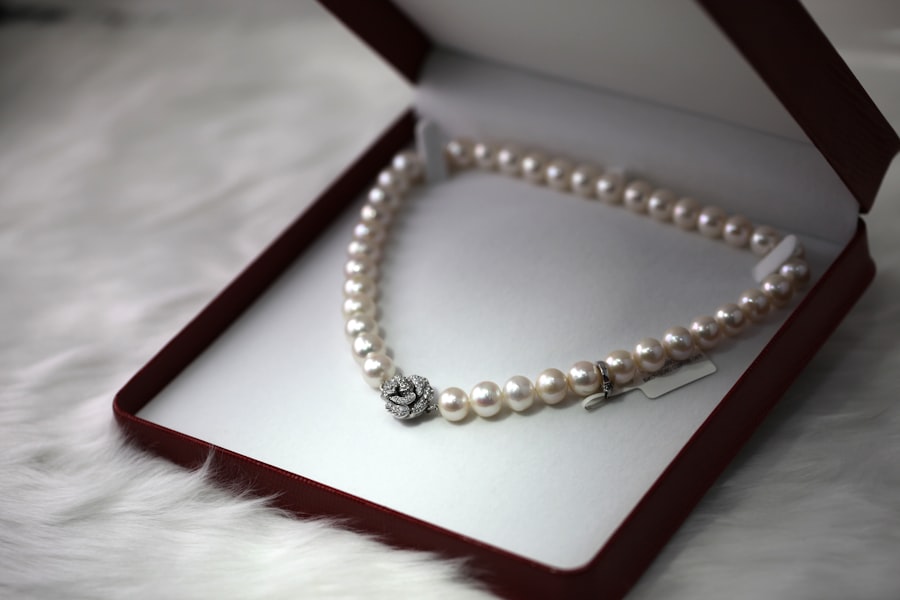 Pearl necklace, Tamannah Jewellers